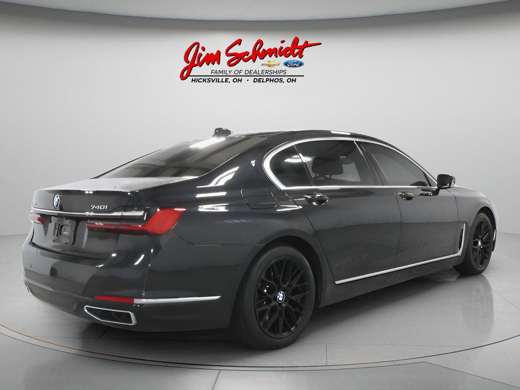 Used 2020 BMW 740i xDrive w/ Premium Package AWD/4WD image 6