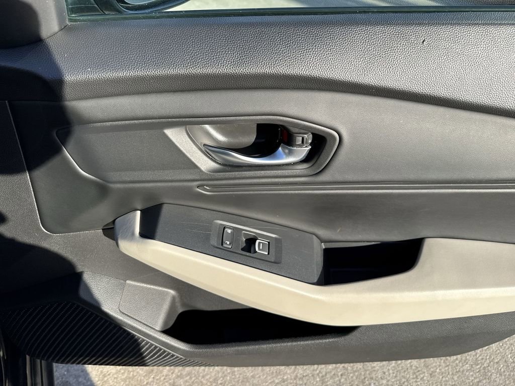 Used 2024 Honda Accord EX image 43