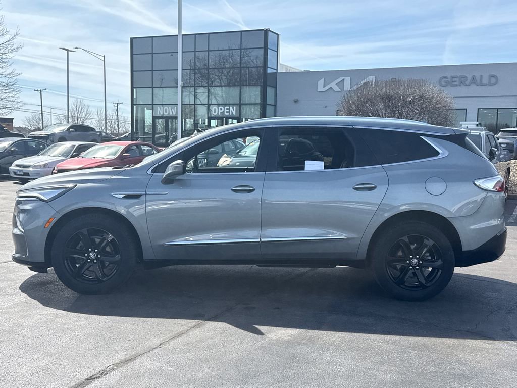 Certified 2024 Buick Enclave Essence w/ Experience Buick Package AWD/4WD image 7