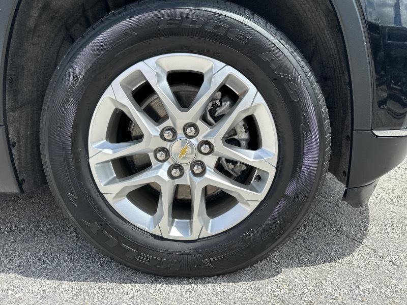 Used 2020 Chevrolet Traverse LT image 12
