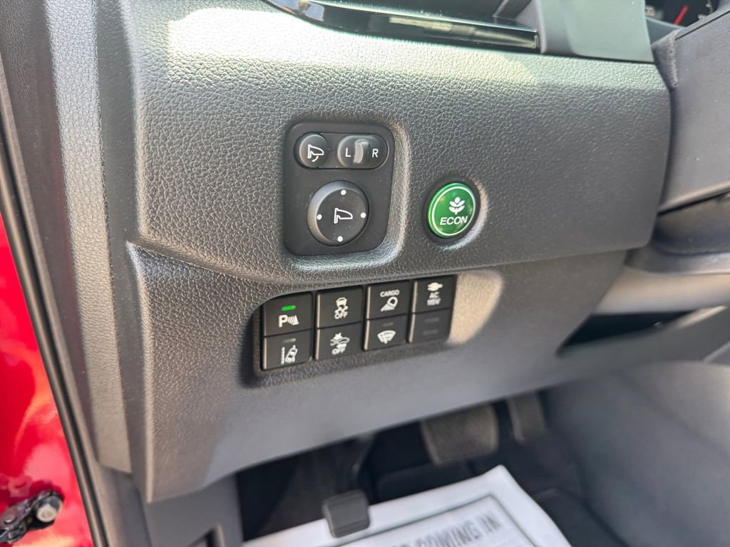 Used 2025 Honda Ridgeline Black Edition image 24