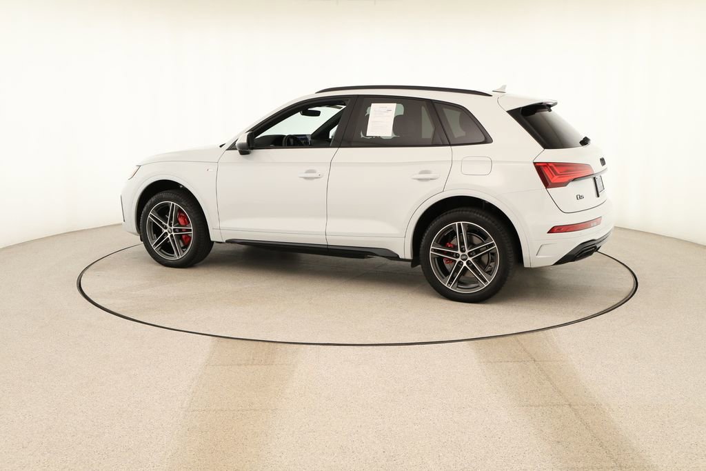 Certified 2025 Audi Q5 e Premium Plus w/ Premium Plus Package image 3