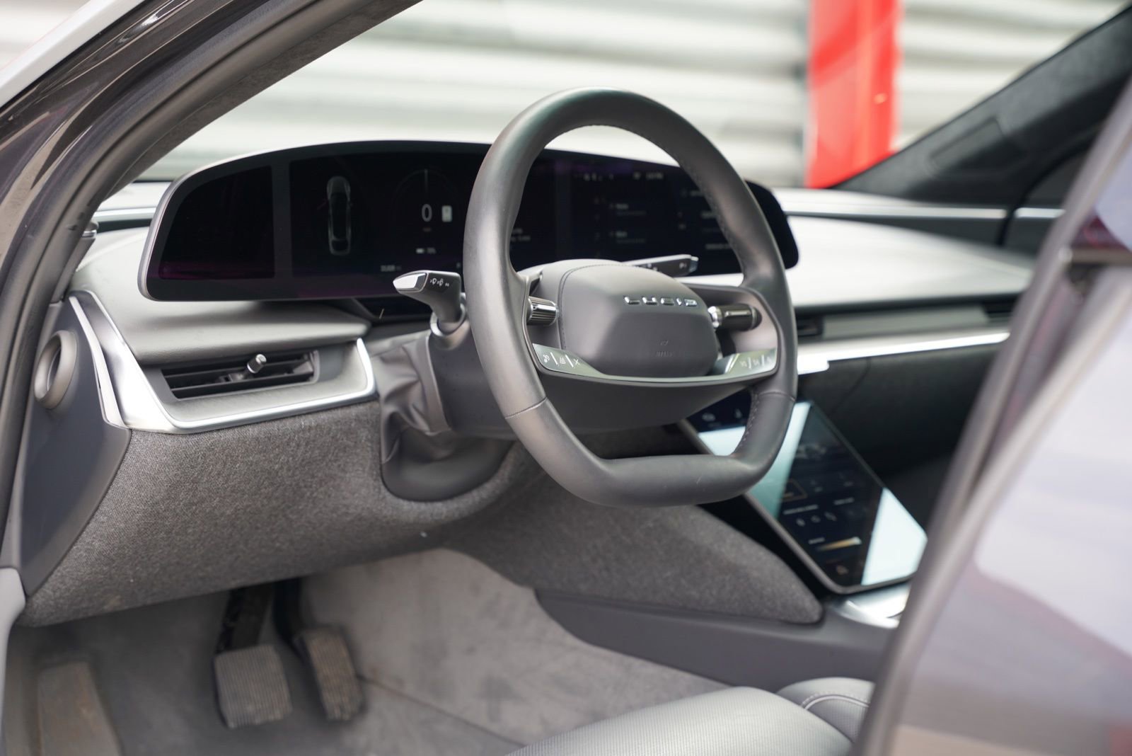 Used 2023 Lucid Air Touring image 9