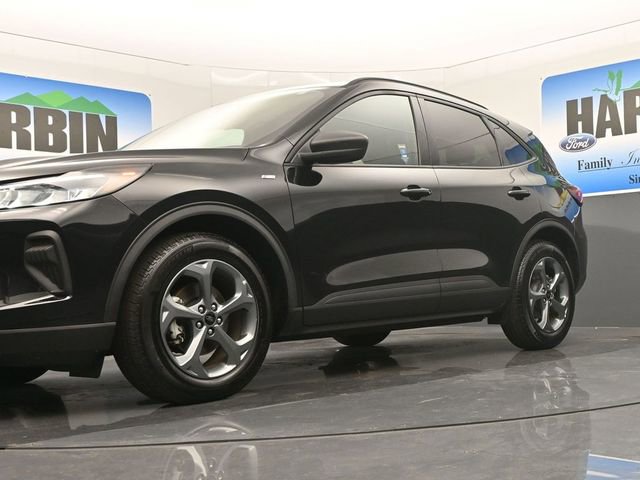 Used 2025 Ford Escape ST-Line image 19