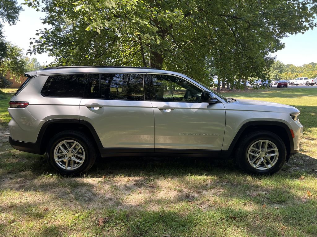 New 2025 Jeep Grand Cherokee L Laredo w/ Trailer Tow Package image 2