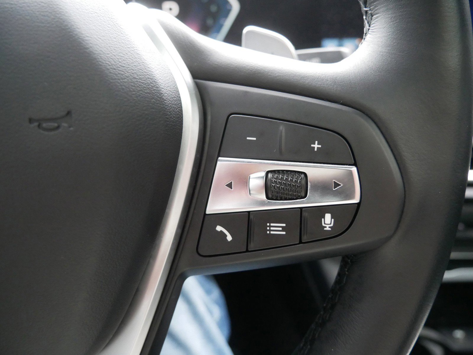 Used 2023 BMW 230i 230i w/ Premium Package image 29