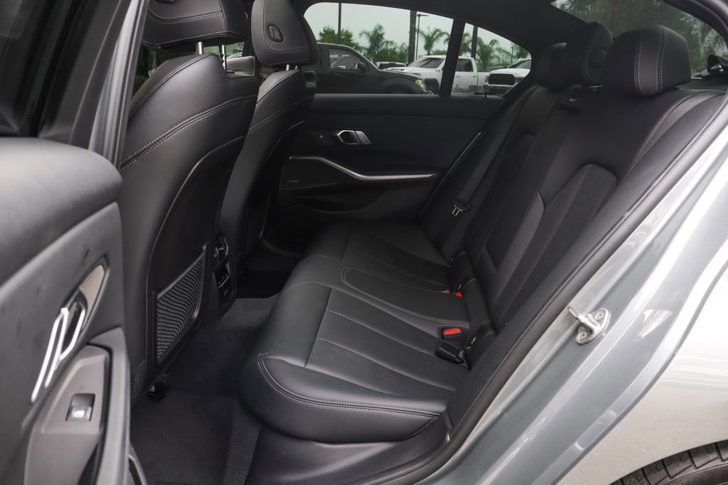 Used 2023 BMW M340i w/ Premium Package RWD image 38