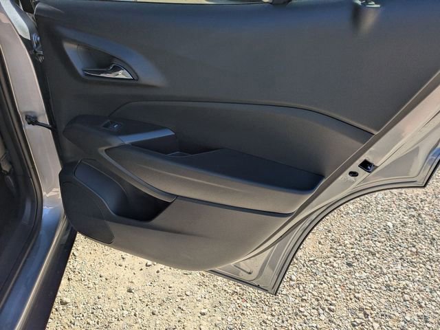 New 2026 Chevrolet Trax RS w/ Sunroof Package FWD image 30