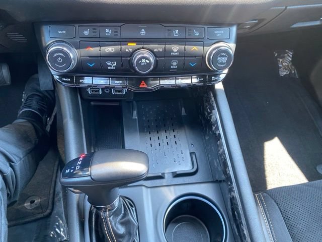 Used 2025 Dodge Durango R/T AWD/4WD image 16