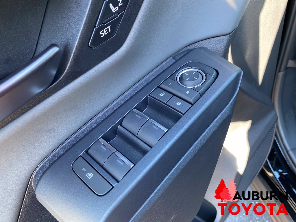 New 2026 Toyota RAV4 XSE w/ Panoramic Sun Roof Package AWD/4WD image 10