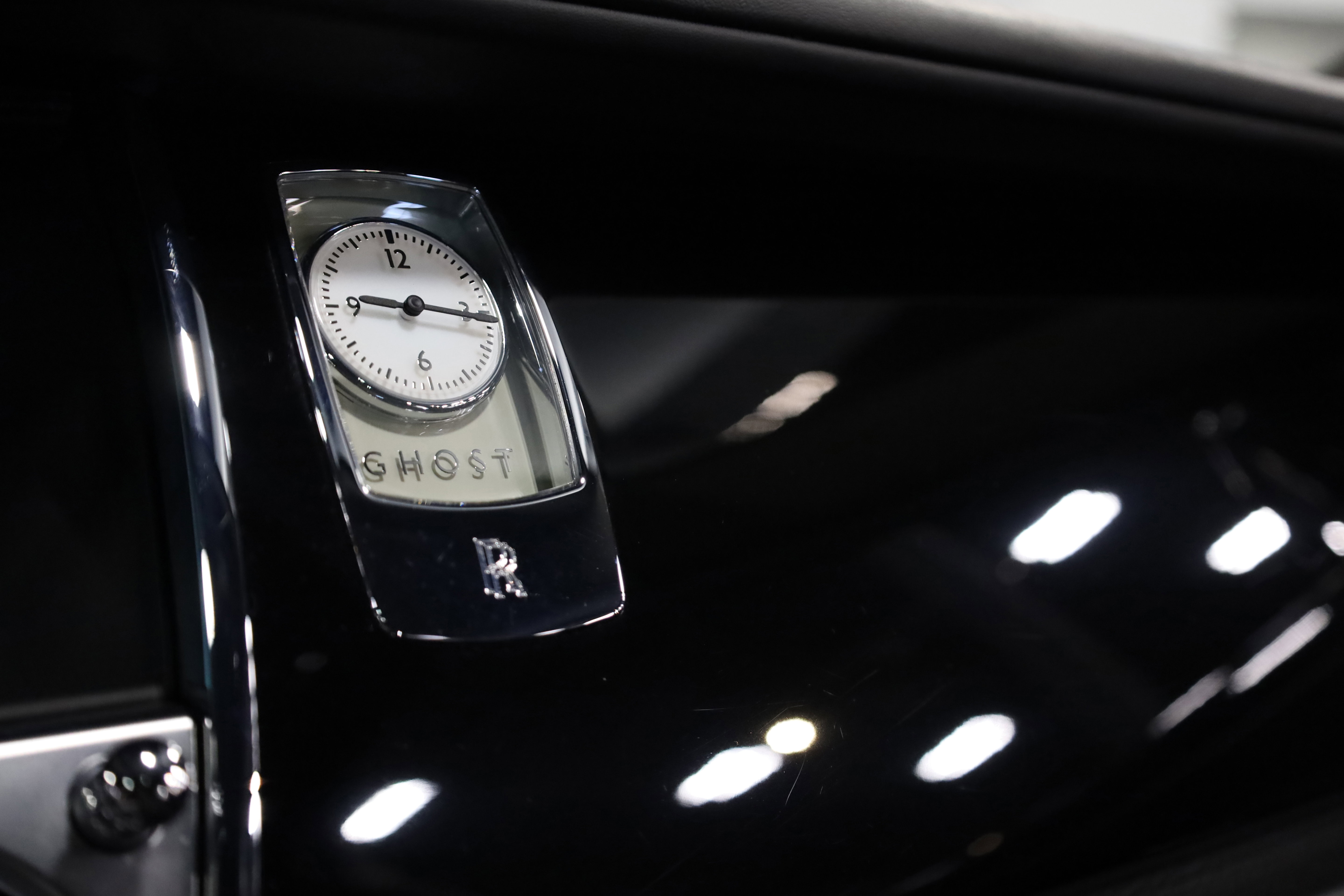 Used 2015 Rolls-Royce Ghost Base image 34