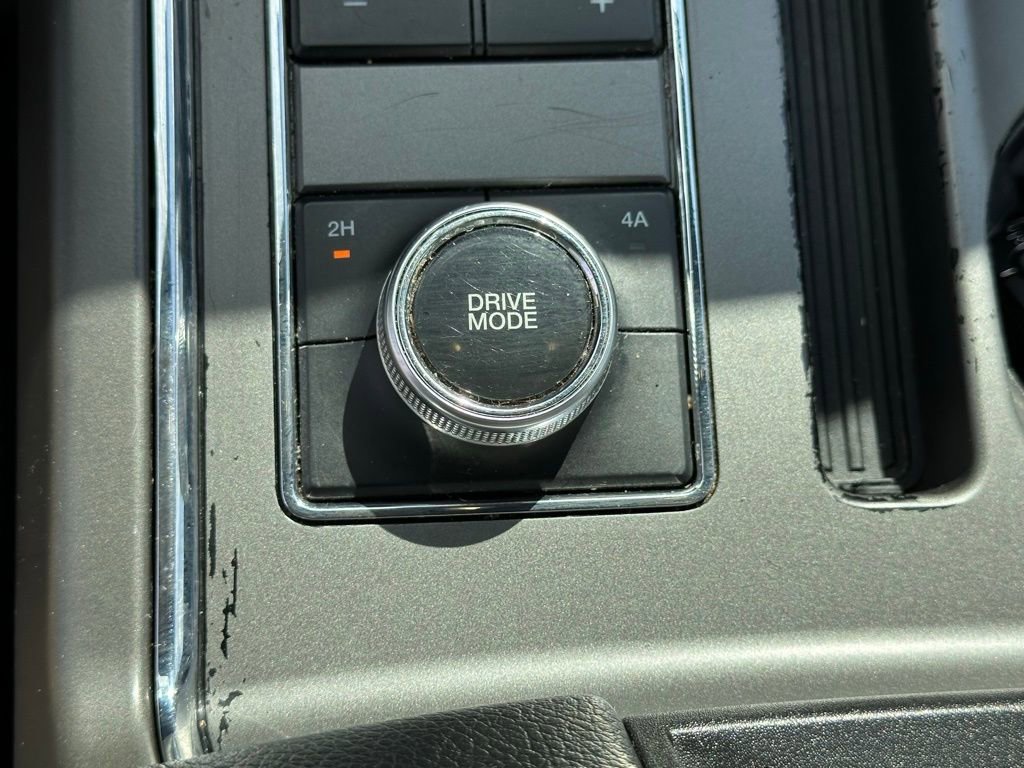 Used 2021 Ford Expedition XLT image 6