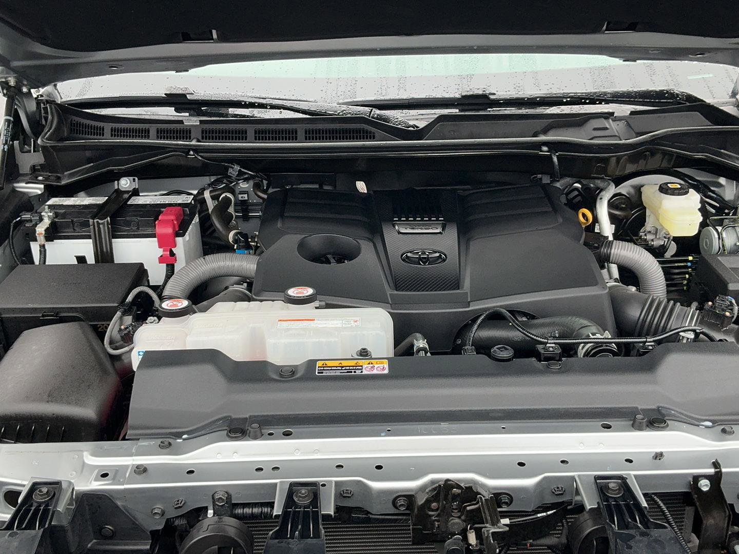 Used 2024 Toyota Tundra SR5 AWD/4WD image 35