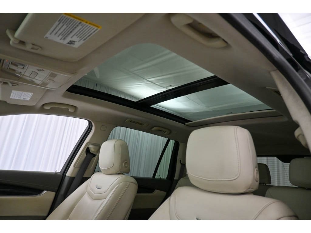 Used 2022 Cadillac XT6 Premium Luxury w/ Technology Package image 37