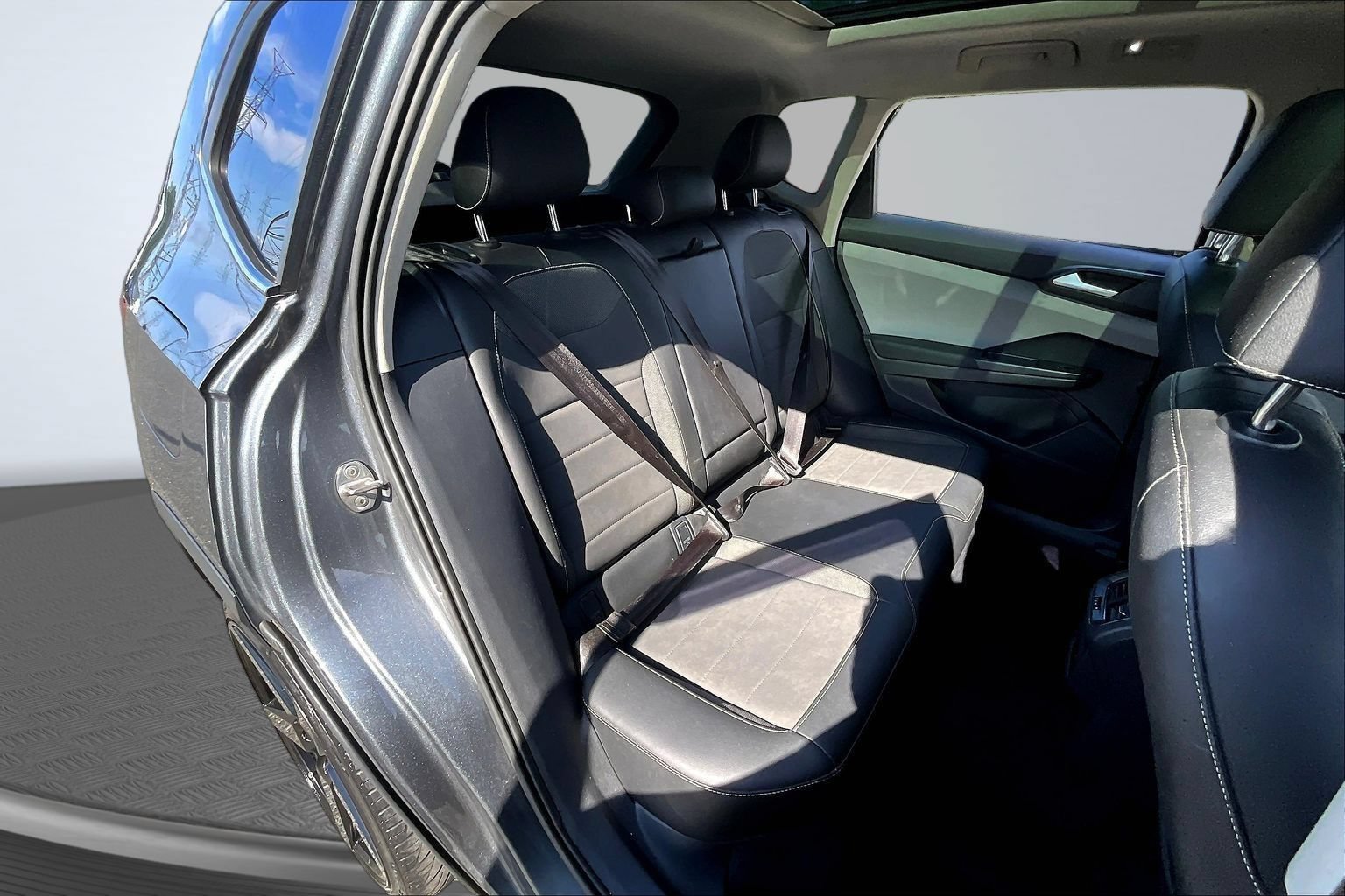 Used 2023 Volkswagen Taos SE AWD/4WD image 22