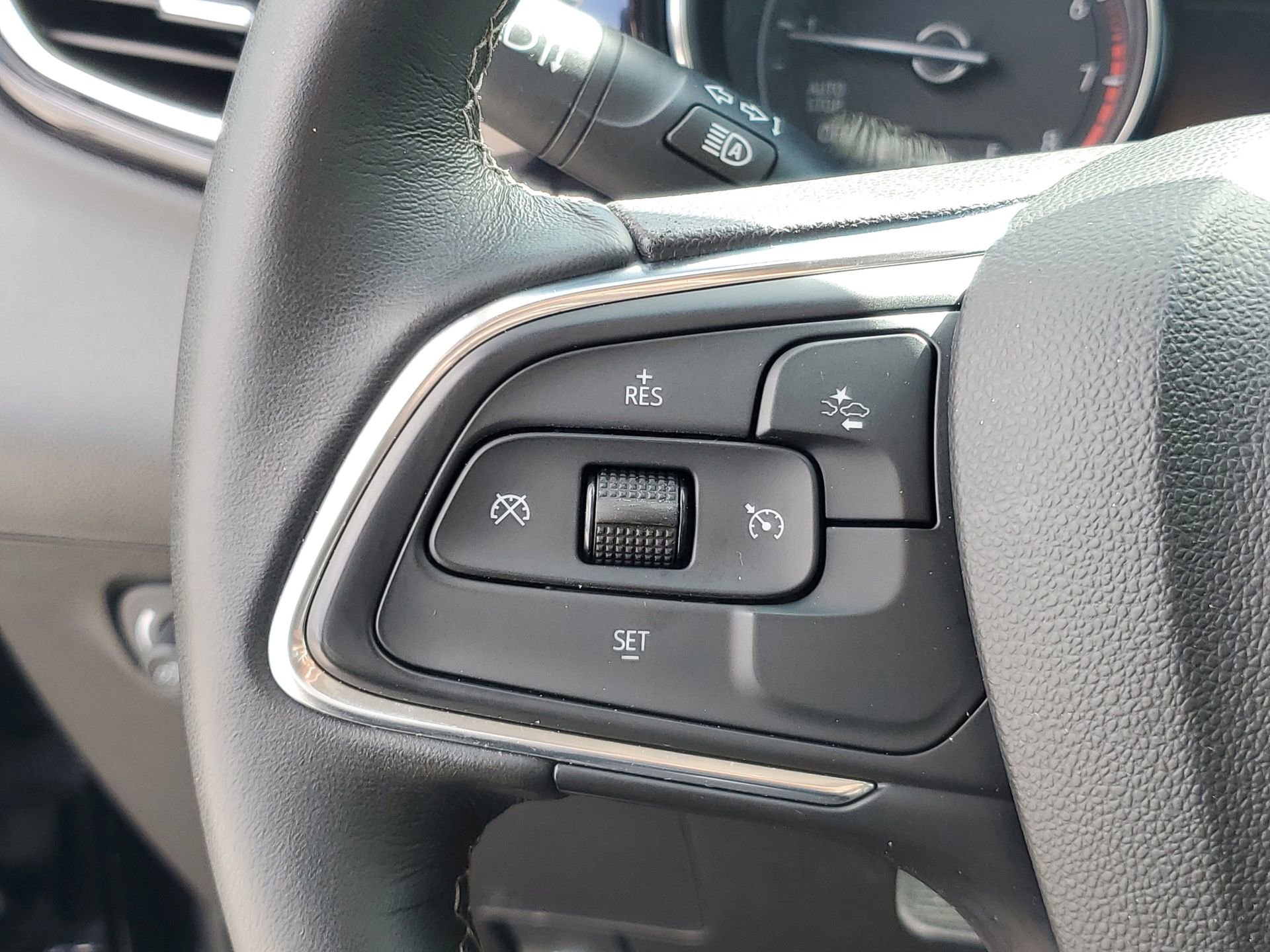 Used 2022 Buick Encore GX Select image 21