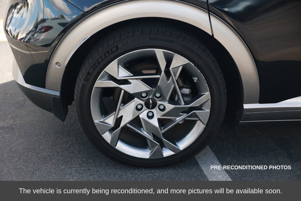 Used 2023 Genesis GV60 Performance image 9