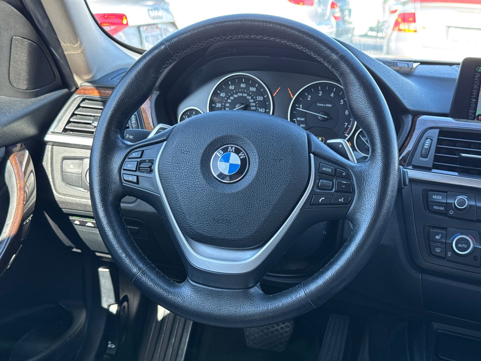 Used 2015 BMW 328i xDrive Wagon AWD/4WD image 13