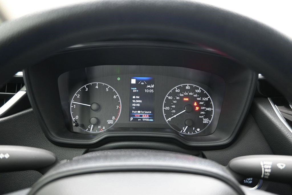 Used 2025 Toyota Corolla LE w/ LE Premium Package FWD image 15