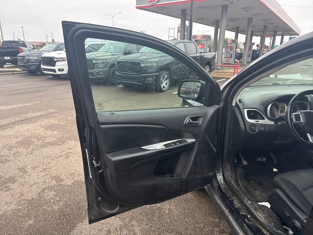 Used 2019 Dodge Journey SE w/ Premium Group image 14