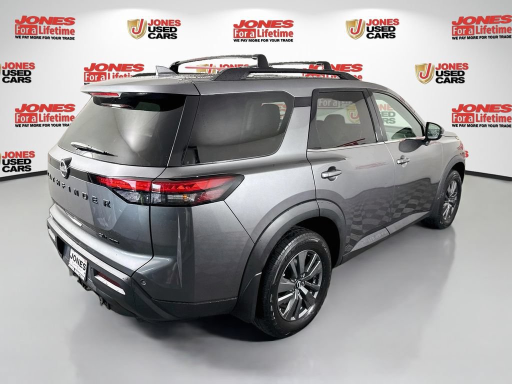 Certified 2022 Nissan Pathfinder SV w/ SV Premium Package AWD/4WD image 17