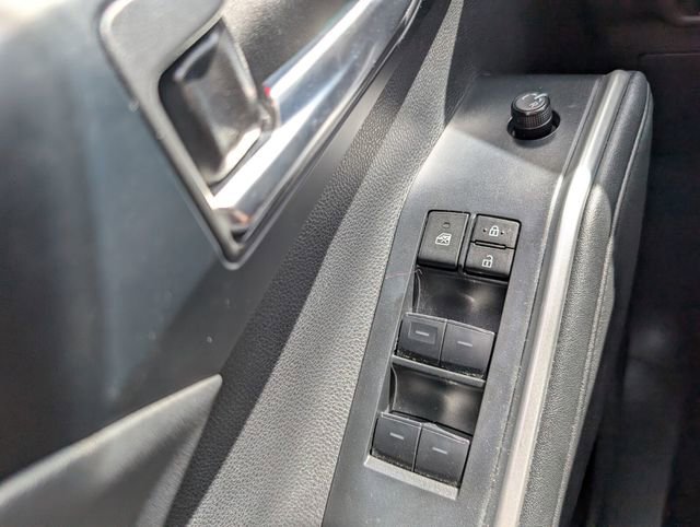 Used 2024 Toyota Highlander XLE image 39