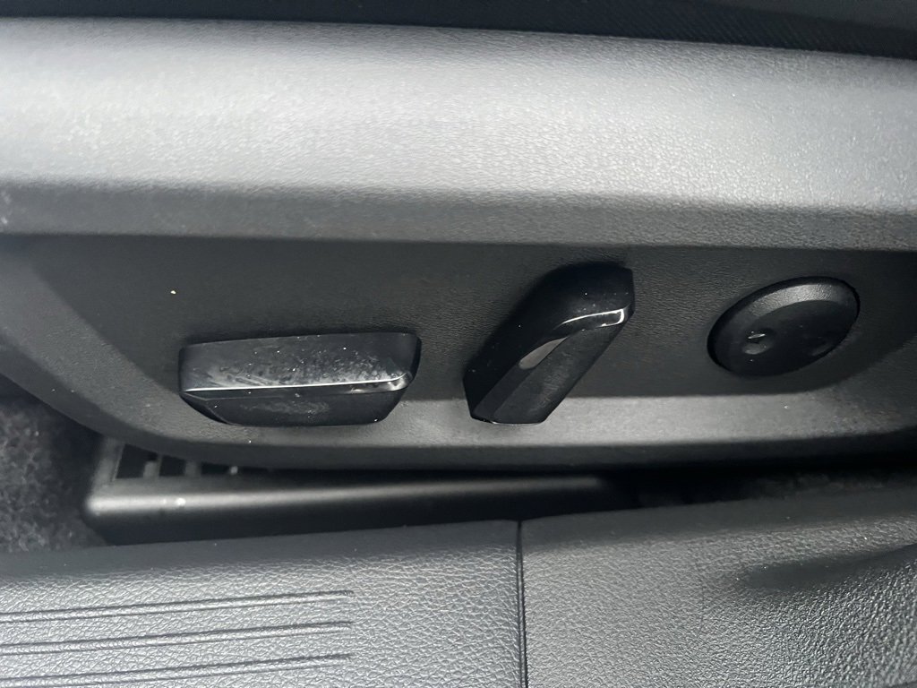 Used 2023 Nissan Rogue SL w/ SL Premium Package image 26