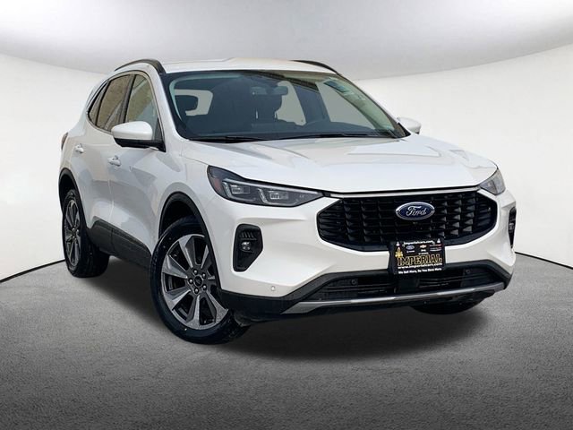 Used 2024 Ford Escape Platinum video 2