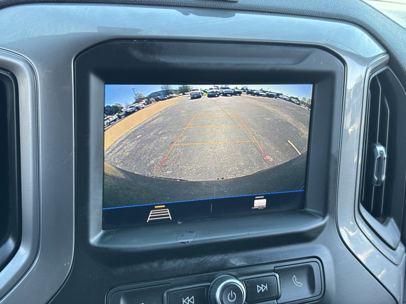 Used 2021 Chevrolet Silverado 1500 Custom image 7