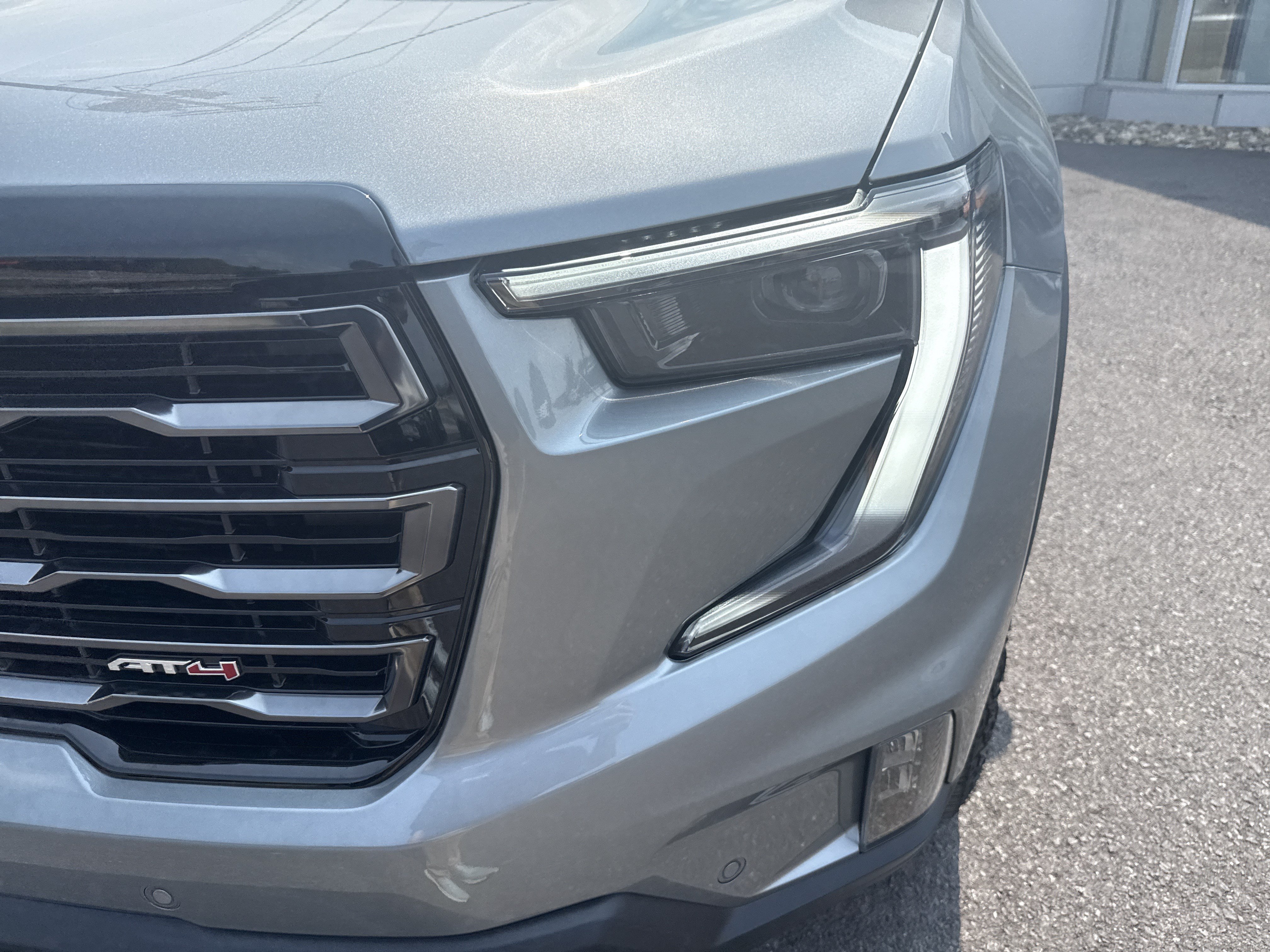 New 2027 GMC Acadia AT4 w/ AT4 Reserve Package AWD/4WD image 9