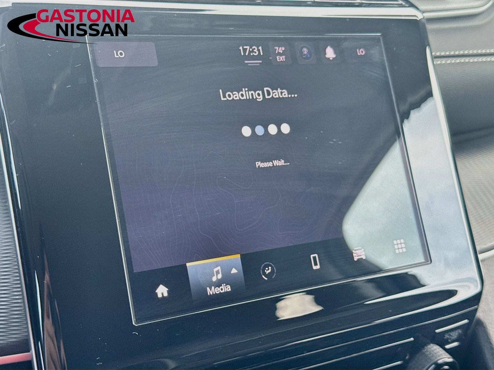 Used 2023 Jeep Grand Cherokee Laredo AWD/4WD image 18