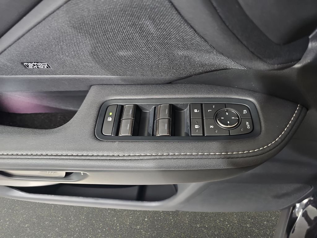 New 2026 Lexus TX 500h AWD image 31