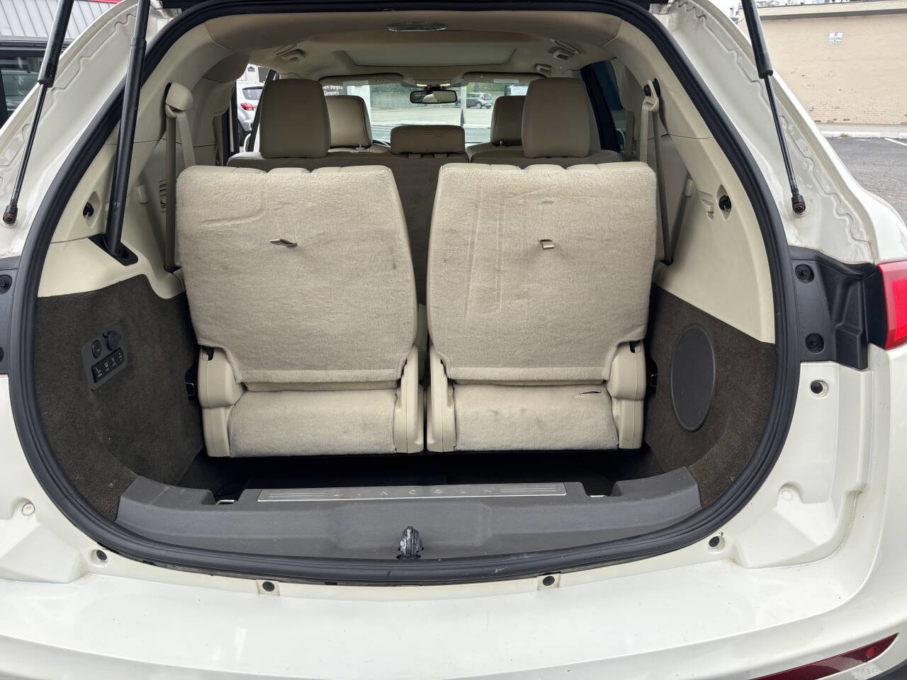 Used 2014 Lincoln MKT AWD w/ Equipment Group 201A image 17