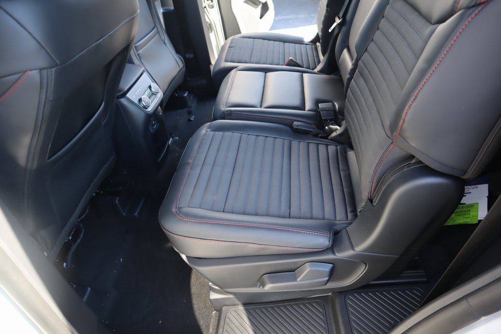 New 2026 Ford Explorer ST-Line image 13