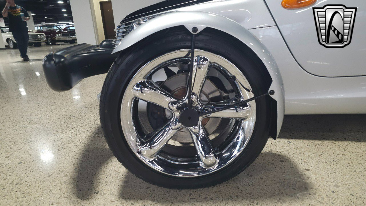 Used 2001 Plymouth Prowler image 5