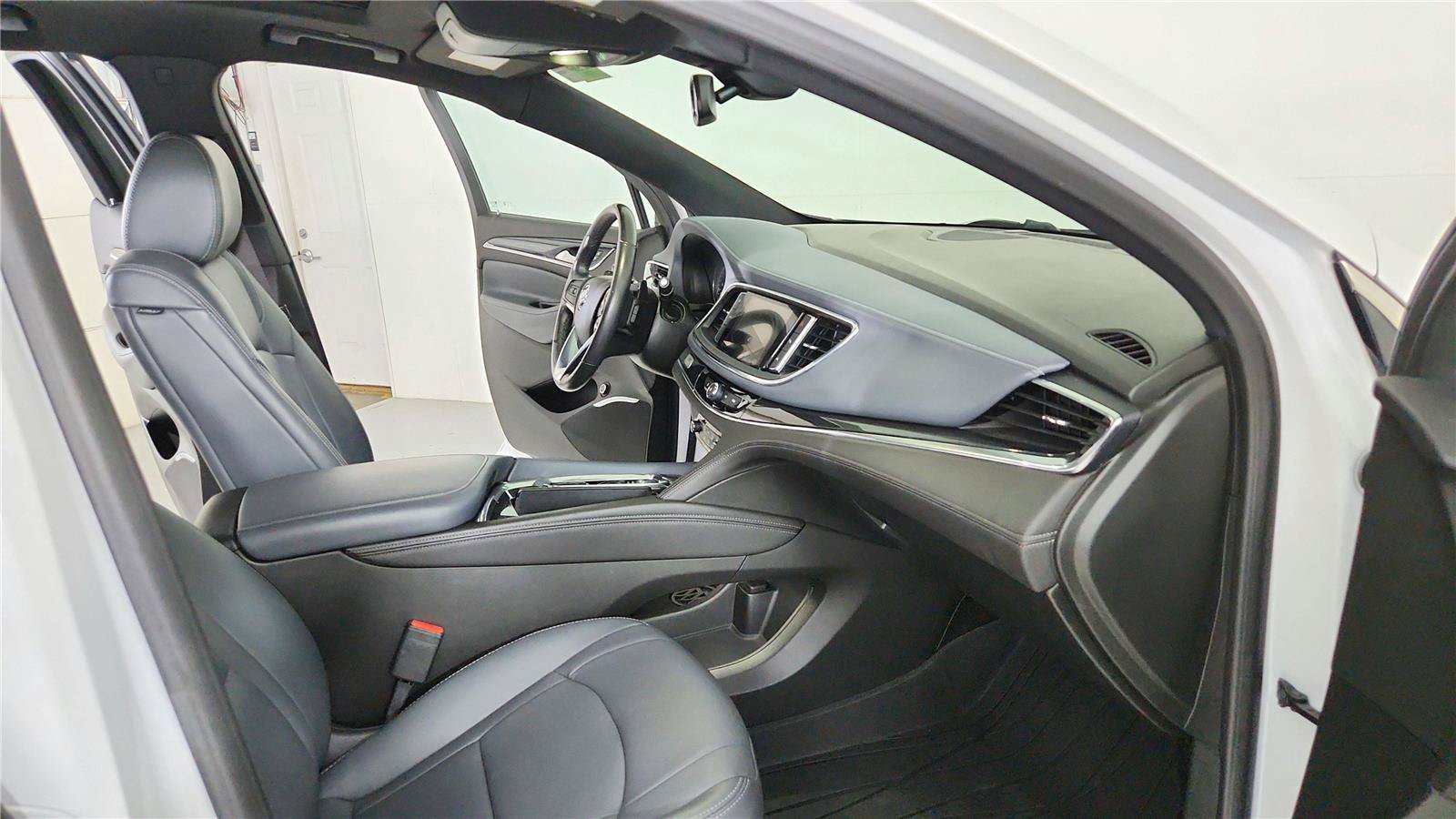 Used 2023 Buick Enclave Essence w/ Experience Buick Package AWD/4WD image 28