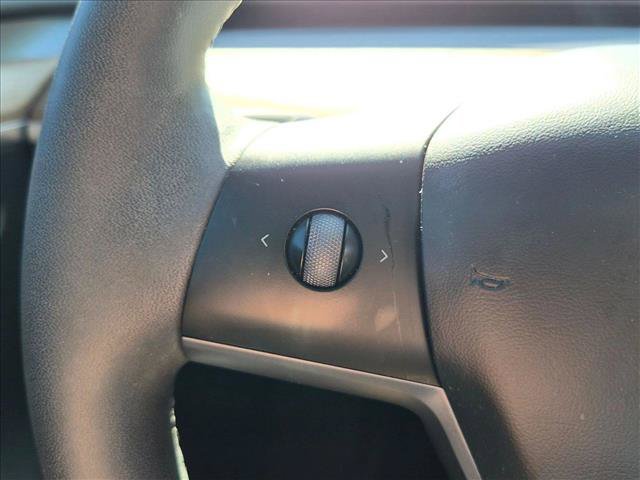 Used 2023 Tesla Model 3 Standard Range RWD image 13
