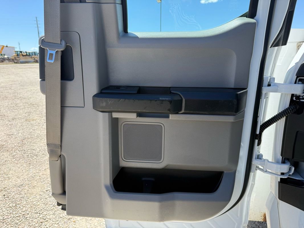 Used 2017 Ford F250 XL w/ Power Equipment Group AWD/4WD image 20