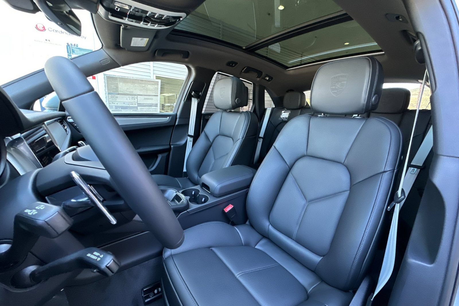 New 2026 Porsche Macan AWD/4WD image 5