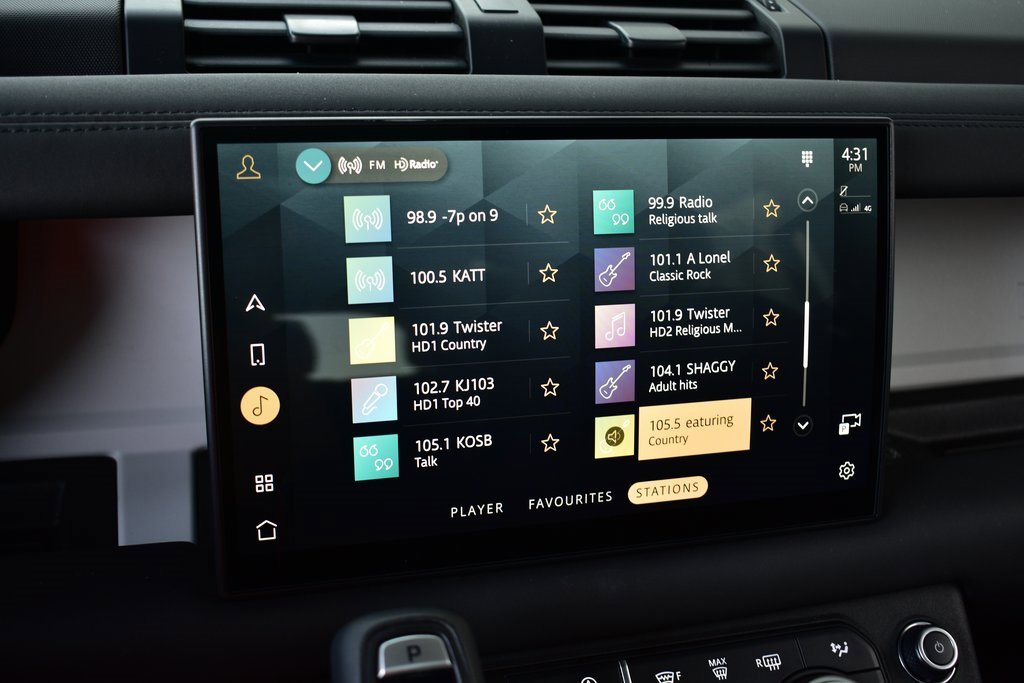 Used 2025 Land Rover Defender 110 S image 49