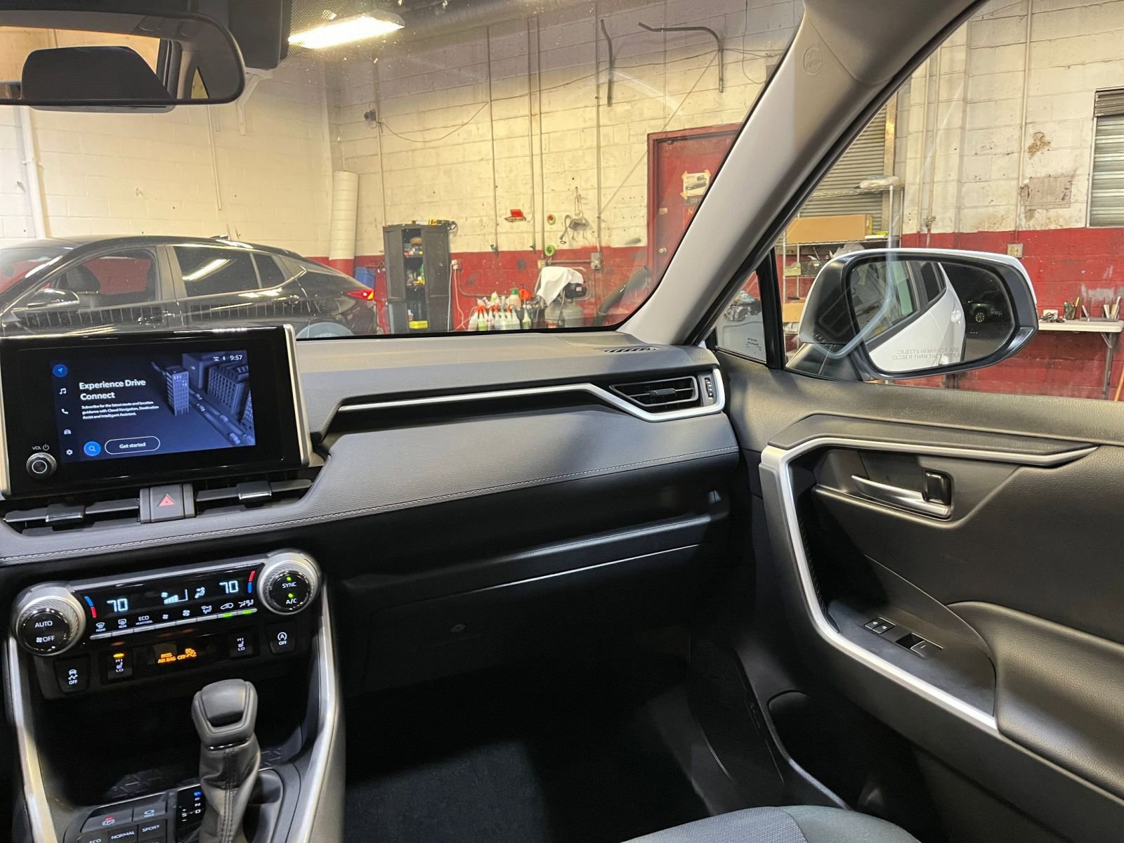 Used 2025 Toyota RAV4 XLE image 35