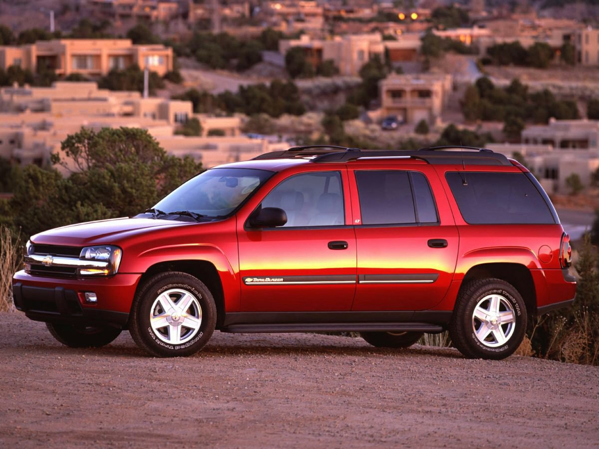 Used 2004 Chevrolet TrailBlazer LS w/ LS Preferred Equipment Group image 1