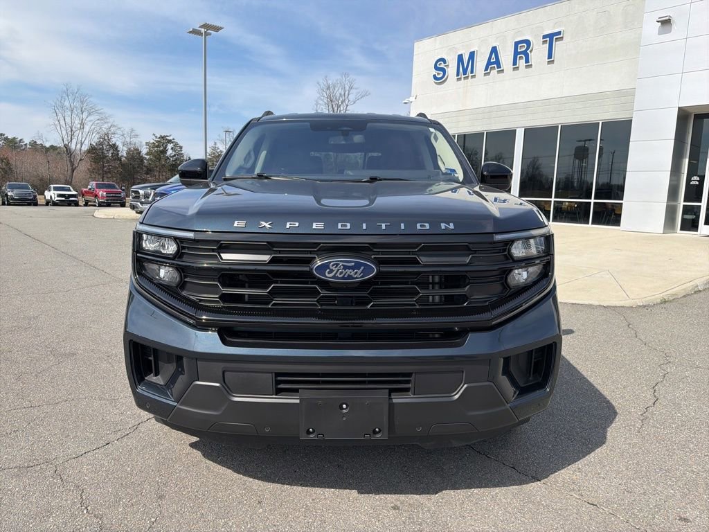 Certified 2025 Ford Expedition Active image 8