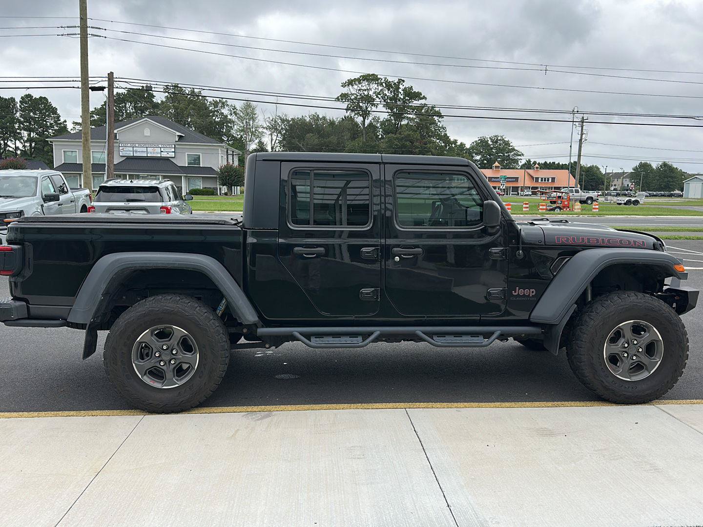 Used 2020 Jeep Gladiator Rubicon AWD/4WD image 4