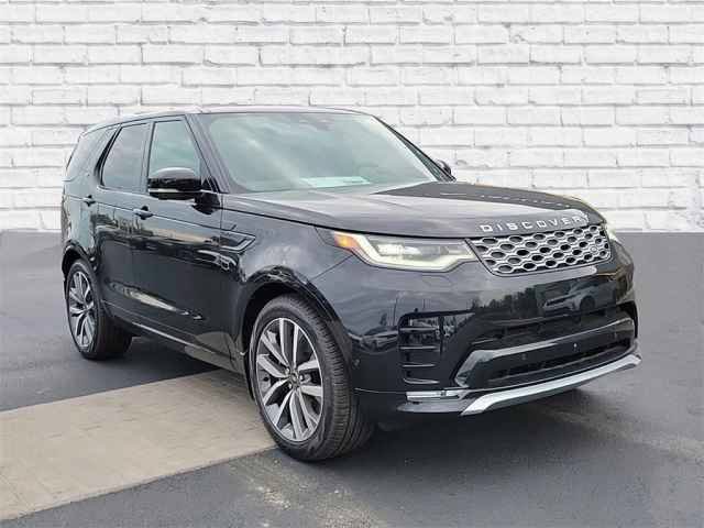 New 2024 Land Rover Discovery Metropolitan Edition AWD/4WD image 8