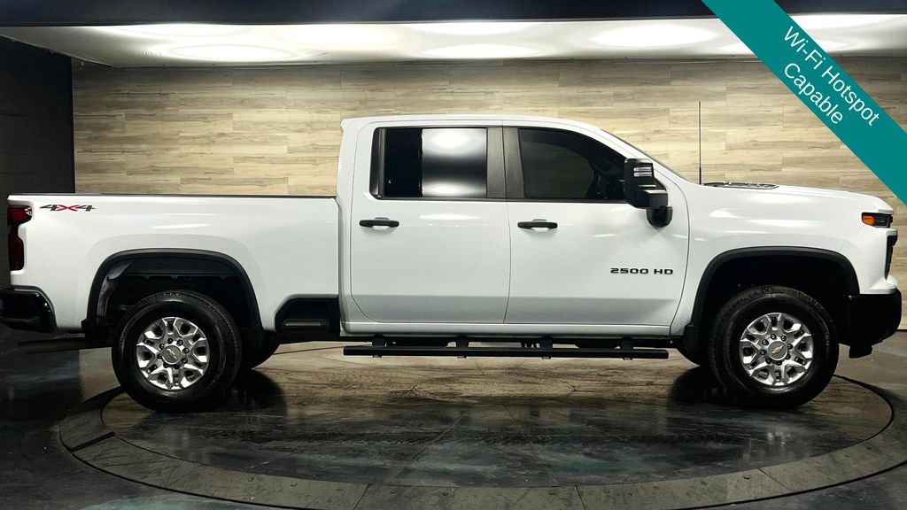 Used 2024 Chevrolet Silverado 2500 Custom w/ Custom Value Package AWD/4WD image 17