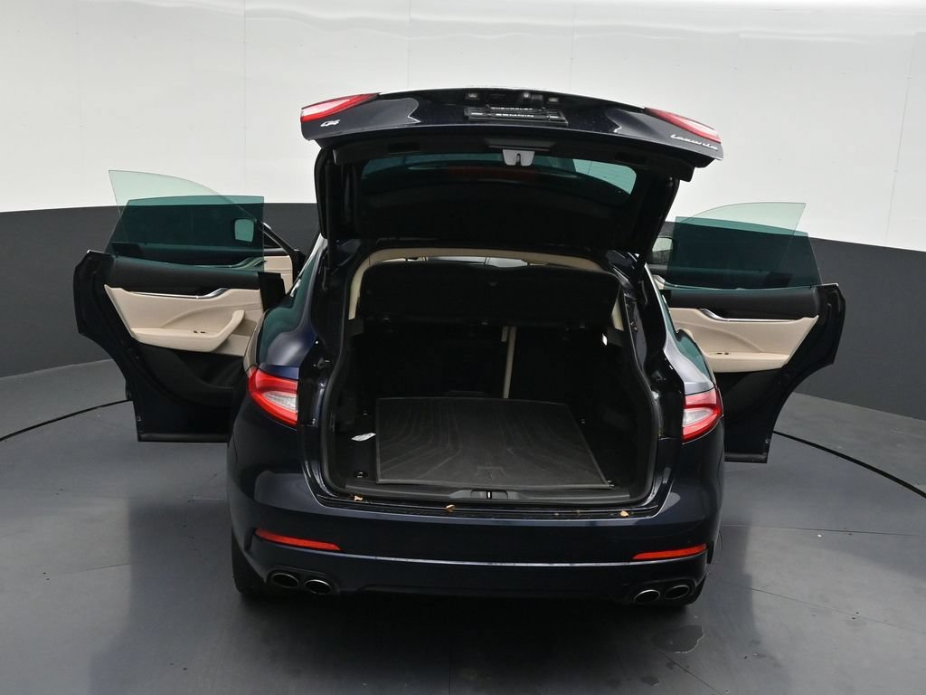 Used 2019 Maserati Levante AWD/4WD image 34