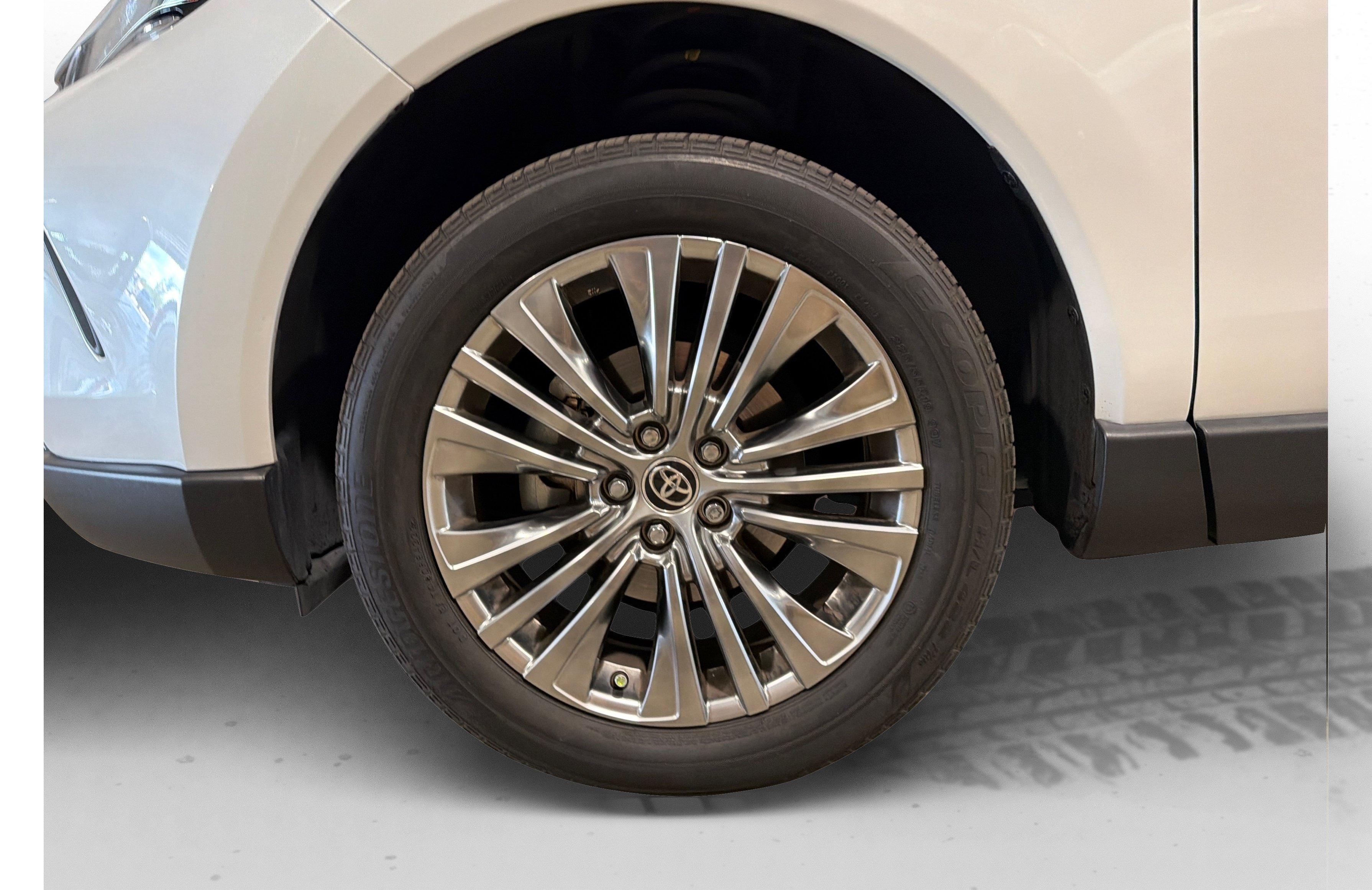 Used 2023 Toyota Venza Limited AWD/4WD image 50