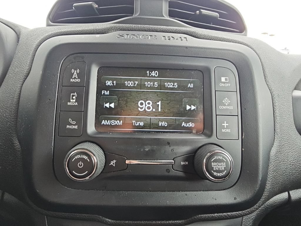 Used 2016 Jeep Renegade 75th Anniversary FWD image 37