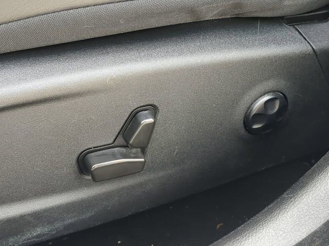 Used 2021 Chrysler 300 S image 21